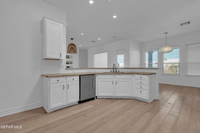 6247 FRANKLIN EAGLE Court, El Paso, TX 79912