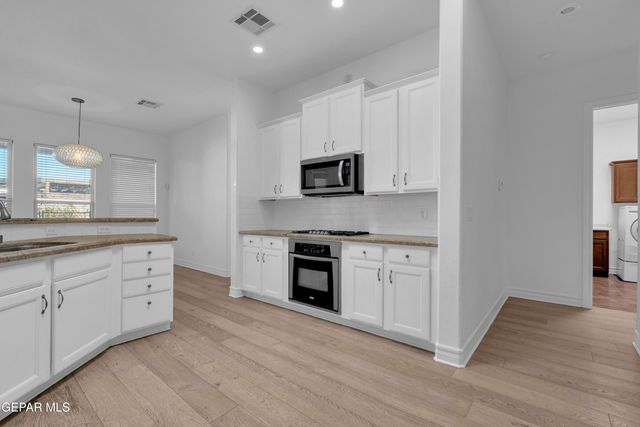 6247 FRANKLIN EAGLE Court, El Paso, TX 79912