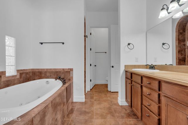 6247 FRANKLIN EAGLE Court, El Paso, TX 79912