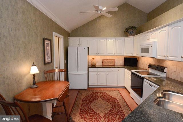 182 LIONS GATE CIR, Souderton, PA 18964
