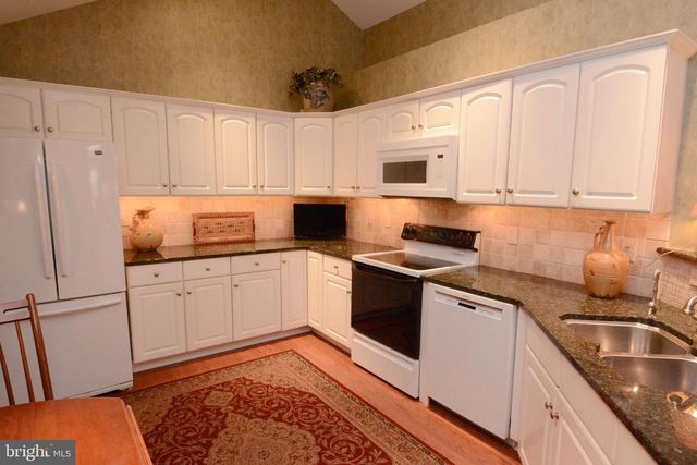 182 LIONS GATE CIR, Souderton, PA 18964