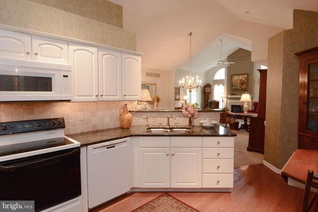 182 LIONS GATE CIR, Souderton, PA 18964
