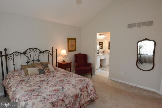 182 LIONS GATE CIR, Souderton, PA 18964