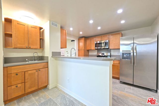 10535 Wilshire Boulevard 714, Los Angeles, CA 90024