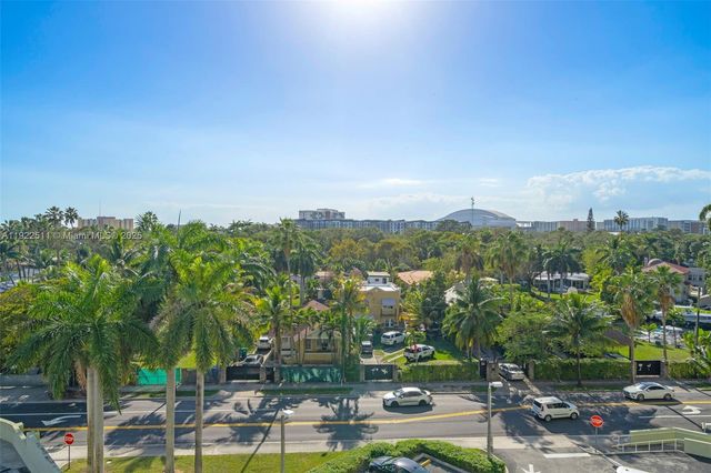 816 NW 11th St 607, Miami, FL 33136