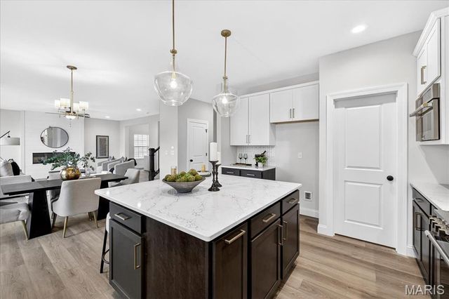 8019 Cotswald Trail, Cottleville, MO 63304