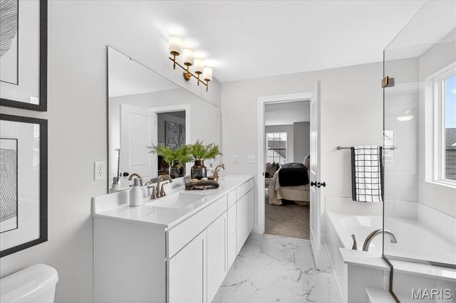 8019 Cotswald Trail, Cottleville, MO 63304