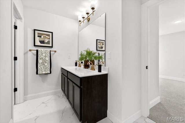 8019 Cotswald Trail, Cottleville, MO 63304