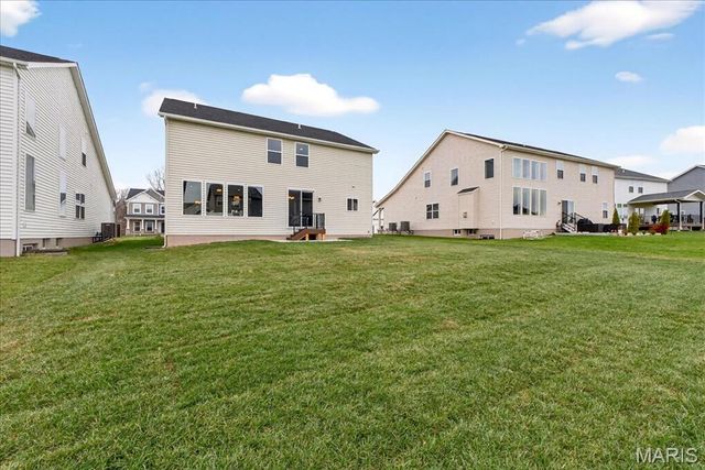 8019 Cotswald Trail, Cottleville, MO 63304