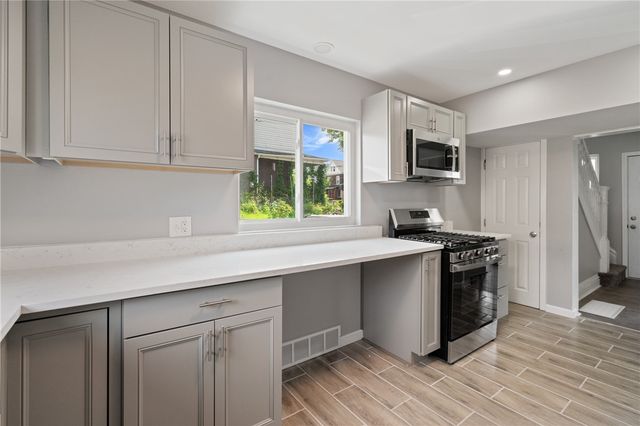 7315 Denniston Ave, Swissvale, PA 15218