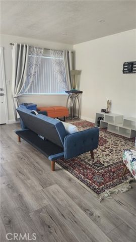 330 N Howard Street 212, Glendale, CA 91206