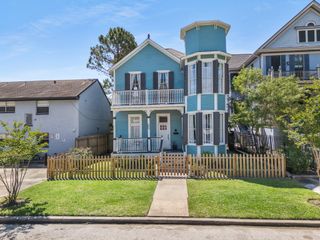 1911 Sealy Street, Galveston, TX 77550
