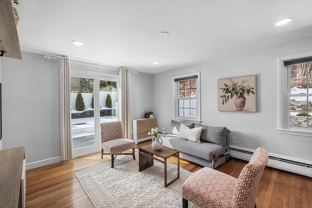 129 Greenwood St, Wakefield, MA 01880