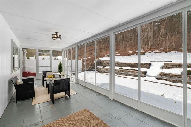 129 Greenwood St, Wakefield, MA 01880