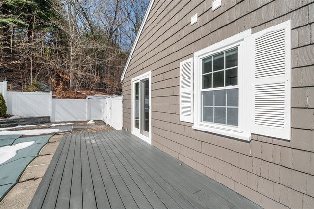 129 Greenwood St, Wakefield, MA 01880