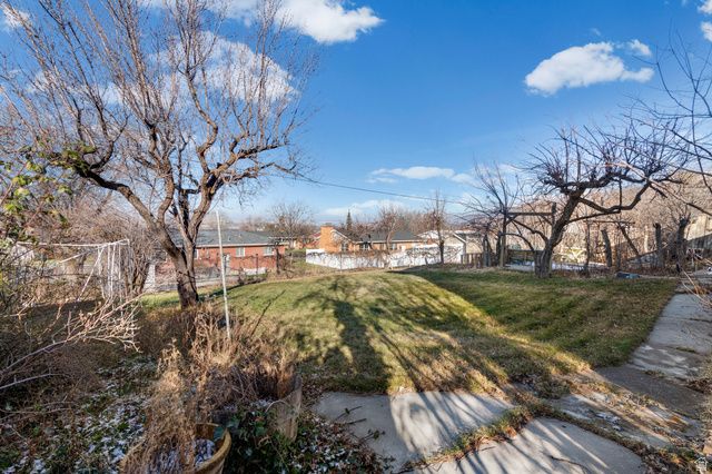 1886 S JERI DR, Bountiful, UT 84010