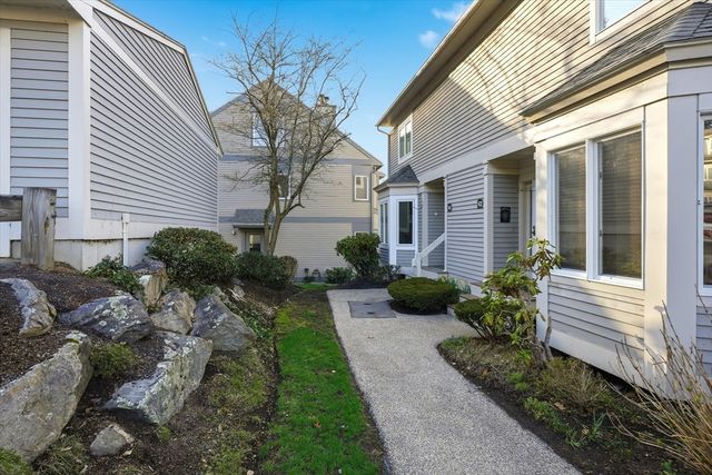 44 Landing Drive 44, Methuen, MA 01844