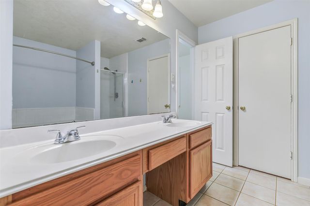 6806 Woodland Oaks, Magnolia, TX 77354