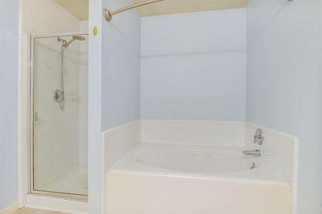 6806 Woodland Oaks, Magnolia, TX 77354