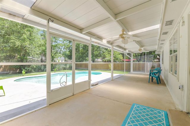 6806 Woodland Oaks, Magnolia, TX 77354