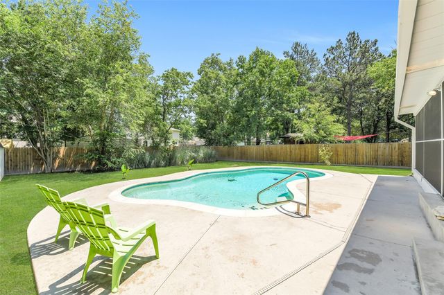 6806 Woodland Oaks, Magnolia, TX 77354
