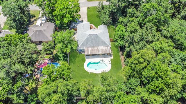 6806 Woodland Oaks, Magnolia, TX 77354