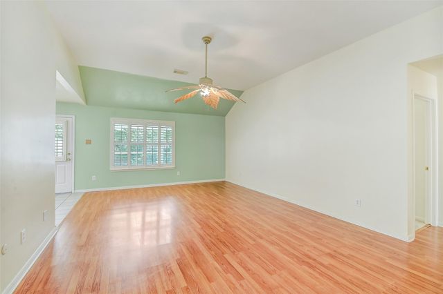 6806 Woodland Oaks, Magnolia, TX 77354