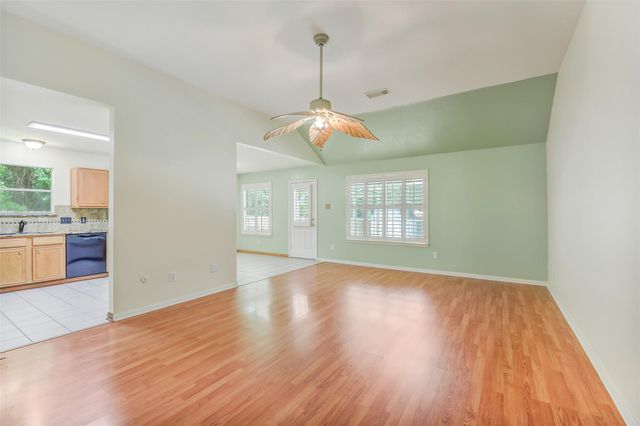 6806 Woodland Oaks, Magnolia, TX 77354