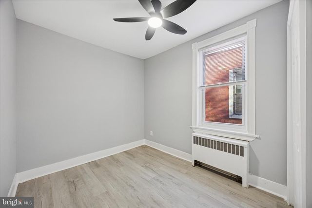 23 WOODBINE AVE, Darby, PA 19023