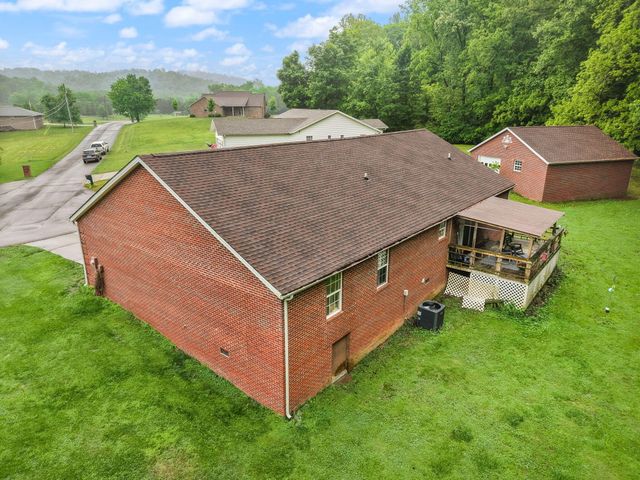 93 Field Drive, Somerset, KY 42503
