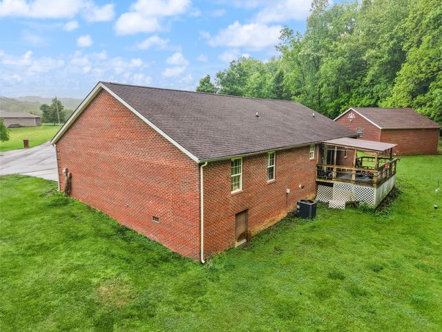 93 Field Drive, Somerset, KY 42503