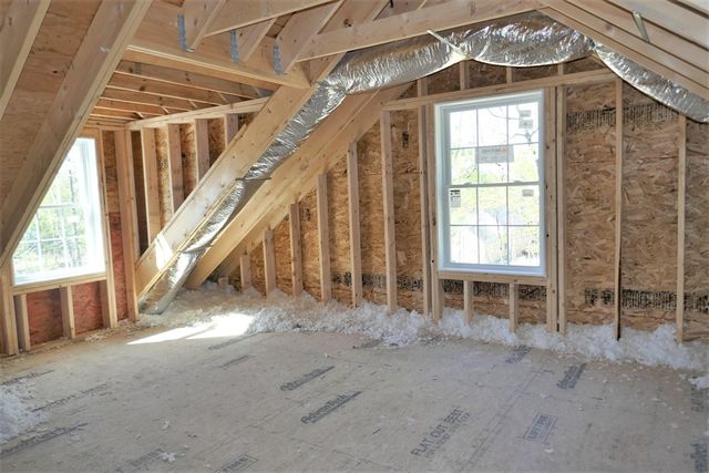 15 Bald Hill Rd, Raymond, NH 03077