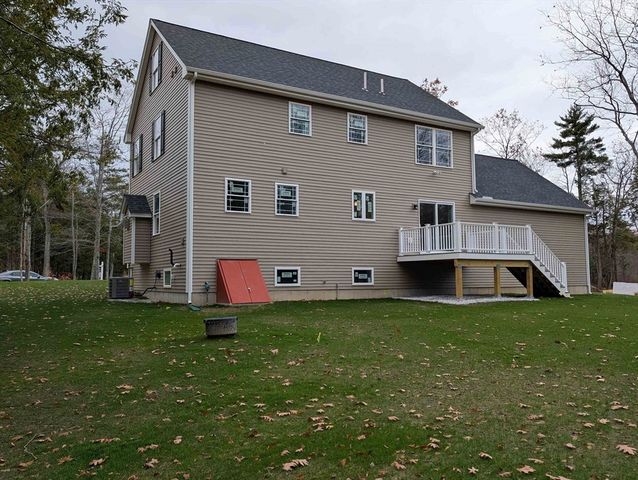 15 Bald Hill Rd, Raymond, NH 03077