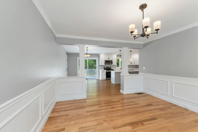 15 Bald Hill Rd, Raymond, NH 03077