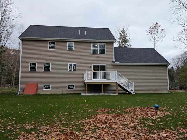 15 Bald Hill Rd, Raymond, NH 03077