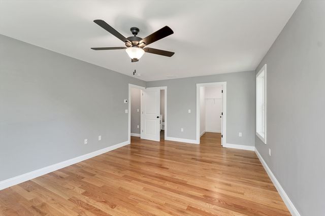 15 Bald Hill Rd, Raymond, NH 03077
