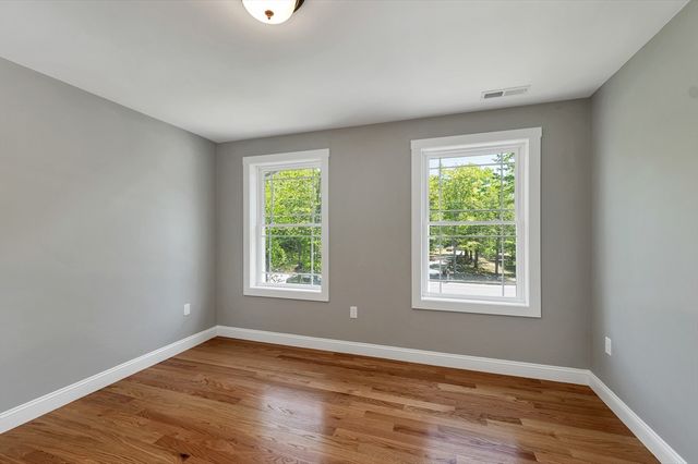 15 Bald Hill Rd, Raymond, NH 03077