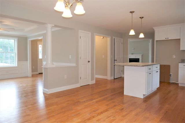 15 Bald Hill Rd, Raymond, NH 03077