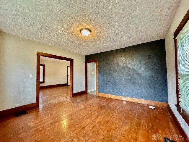 200 E Siebenthaler Avenue, Dayton, OH 45405