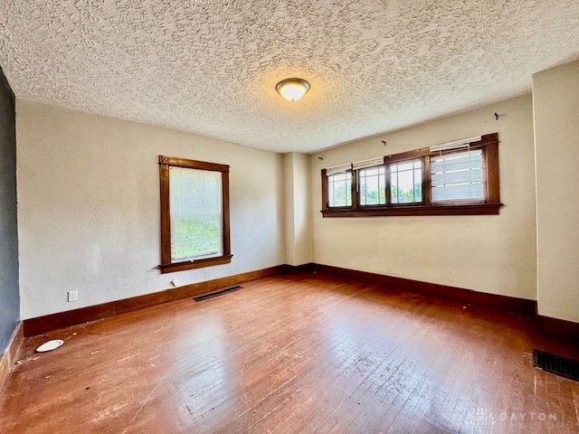 200 E Siebenthaler Avenue, Dayton, OH 45405