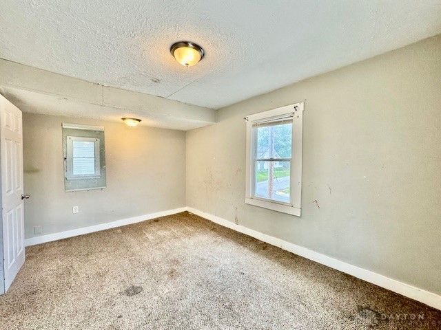 200 E Siebenthaler Avenue, Dayton, OH 45405