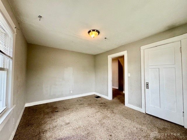 200 E Siebenthaler Avenue, Dayton, OH 45405