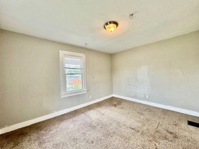 200 E Siebenthaler Avenue, Dayton, OH 45405