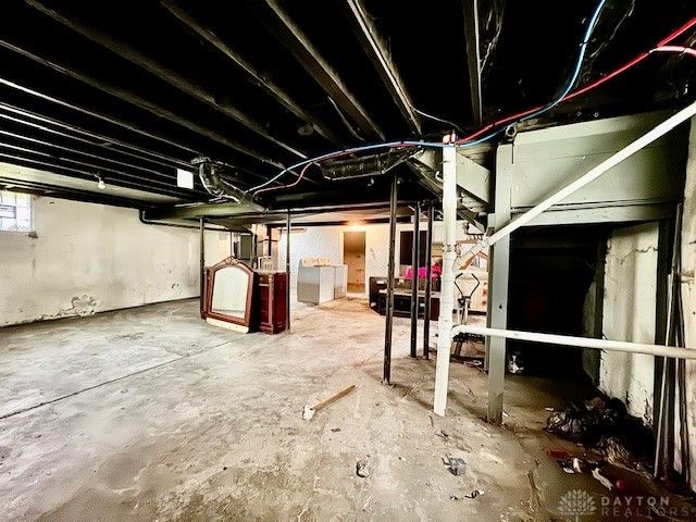 200 E Siebenthaler Avenue, Dayton, OH 45405