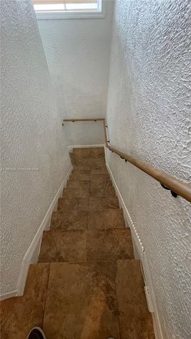 9240 Fontainebleau Blvd 506, Miami, FL 33172