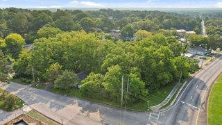 107 Lakeview Drive, Rossville, GA 30741