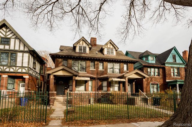 376 W Grand Boulevard, Detroit, MI 48216