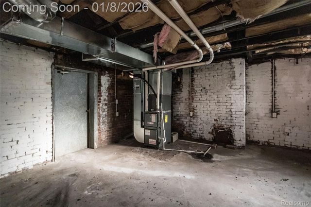 376 W Grand Boulevard, Detroit, MI 48216