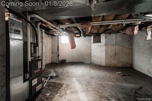 376 W Grand Boulevard, Detroit, MI 48216