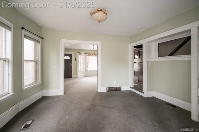 376 W Grand Boulevard, Detroit, MI 48216